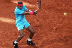 爱游戏 纳达尔回归赛场，败北首场状态亮眼，TES观众沸腾！