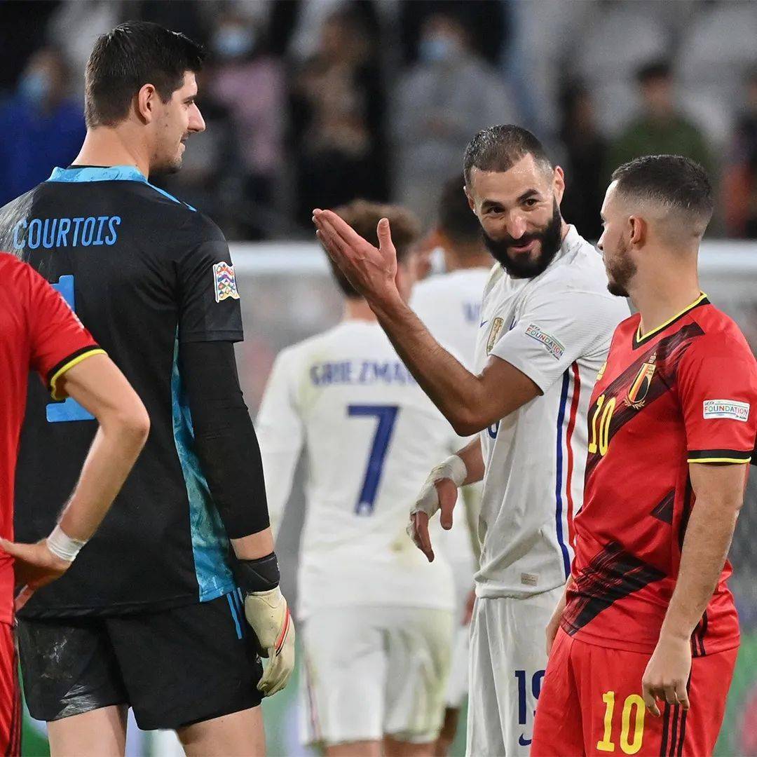 关于转会期密尔沃基雄鹿备战世预赛;更衣室发声细节流出;信心回归;身体对抗强度拉满的信息 关于转会期密尔沃基雄鹿备战世预赛;更衣室发声细节流出;信心回归;身体对抗强度拉满的信息