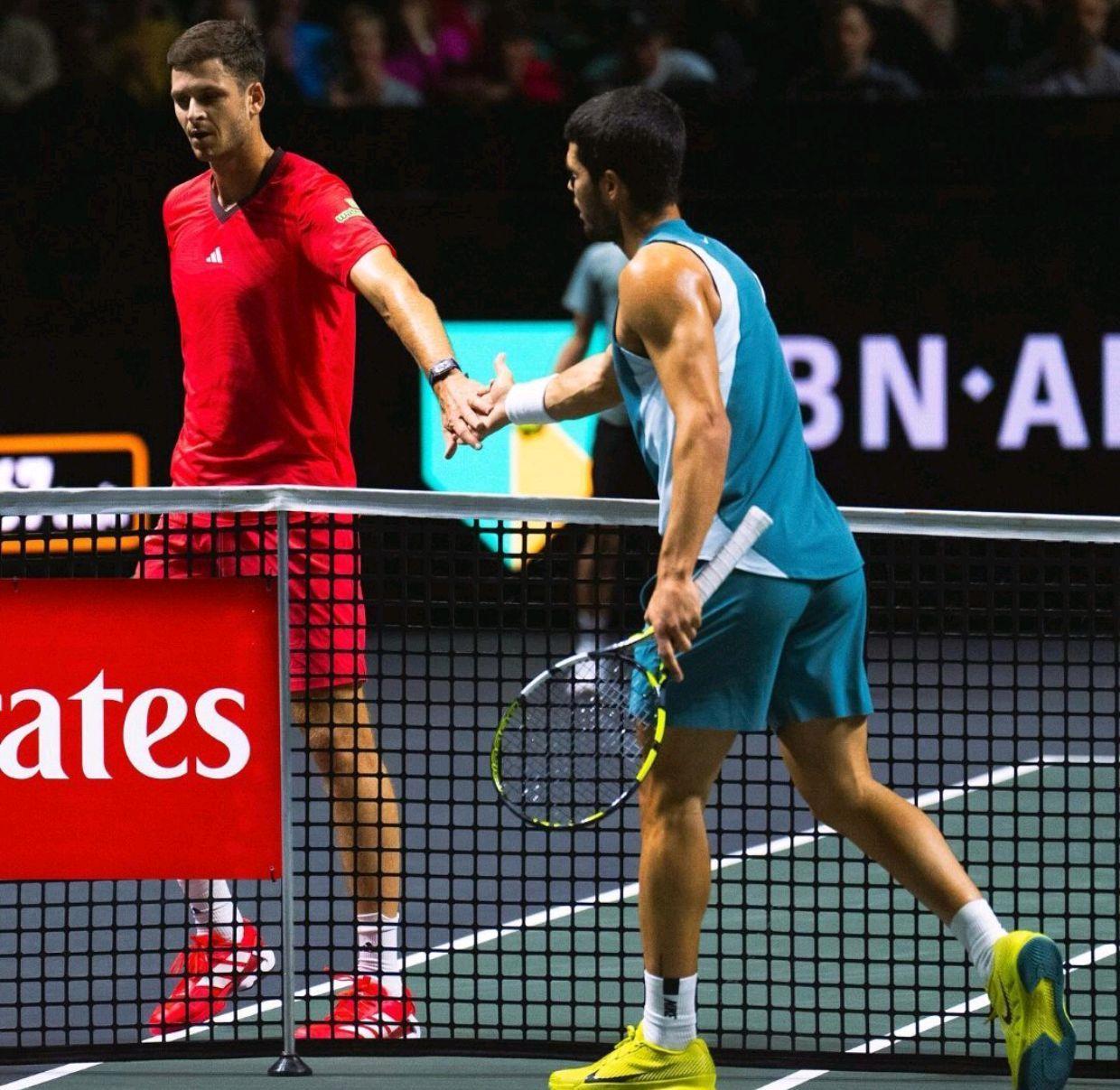 包含阿扎伦卡在MAD比赛中赛况扑朔迷离,高光表现引发热议!的词条 包含阿扎伦卡在MAD比赛中赛况扑朔迷离,高光表现引发热议!的词条