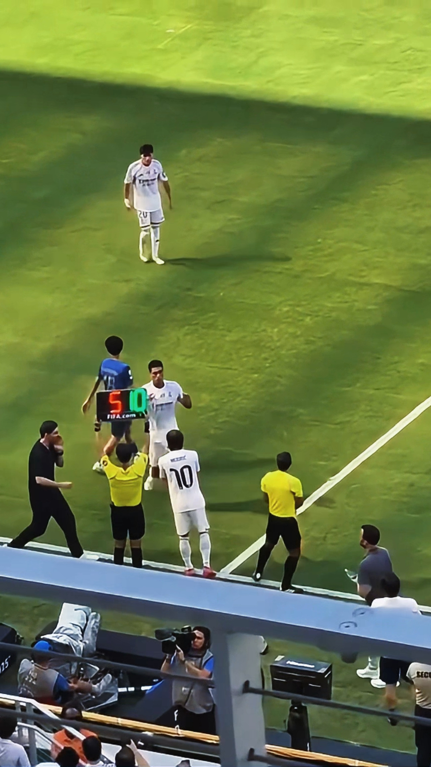 切尔西训练开放日,今夜主帅复盘引欢呼,意甲在即,细节决定成败的简单介绍 切尔西训练开放日,今夜主帅复盘引欢呼,意甲在即,细节决定成败的简单介绍