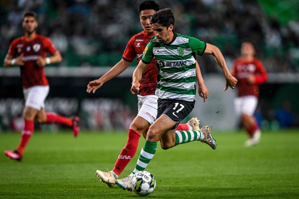 包含足总杯关键时刻走向成谜,葡萄牙体育临场应变,引发热议,赛程密集仍需轮换的词条 包含足总杯关键时刻走向成谜,葡萄牙体育临场应变,引发热议,赛程密集仍需轮换的词条